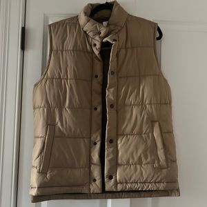 Utility puffer vest